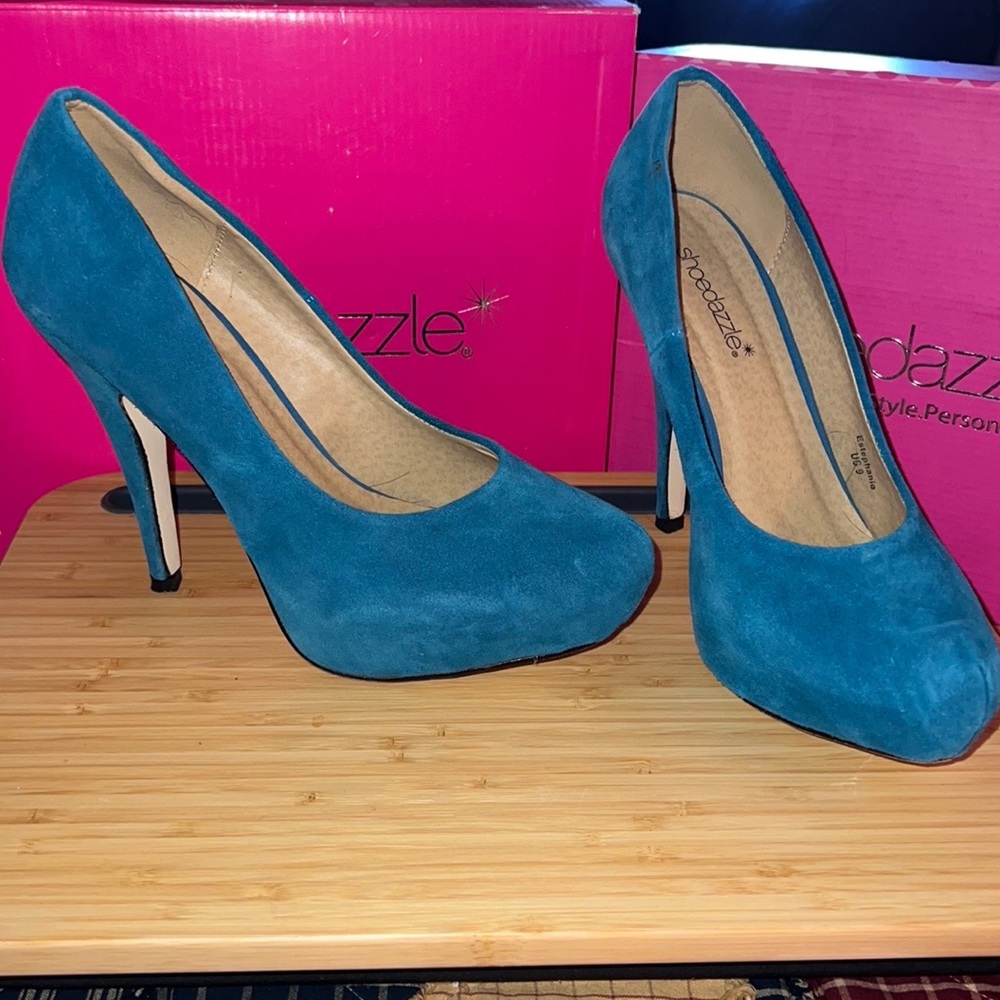 Shoe Dazzle Teal suede heels, size 9